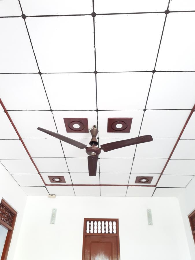 Brinthavanam Days Inn Jaffna Exterior photo
