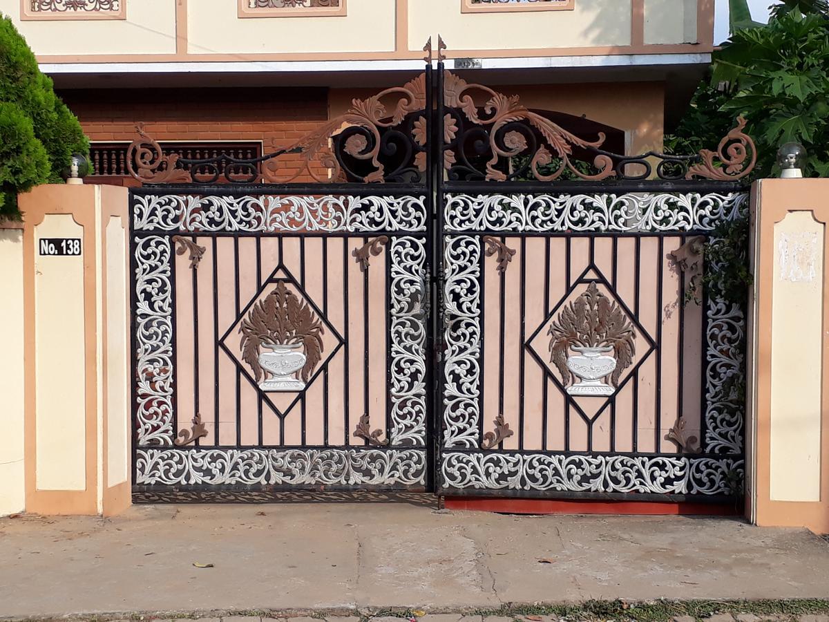 Brinthavanam Days Inn Jaffna Exterior photo